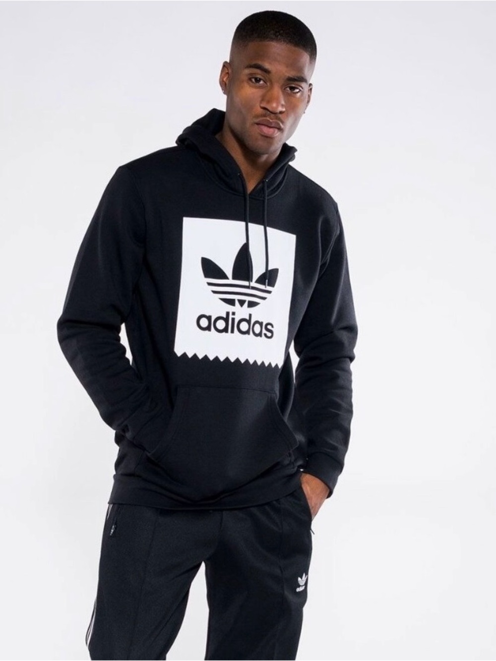 ✨ ADIDAS HOODIE WHITE TREFOIL LOGO ✨